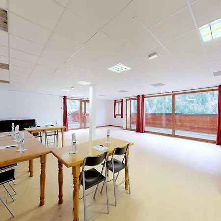 With Shared Pool For 4 People Apartman Orelle